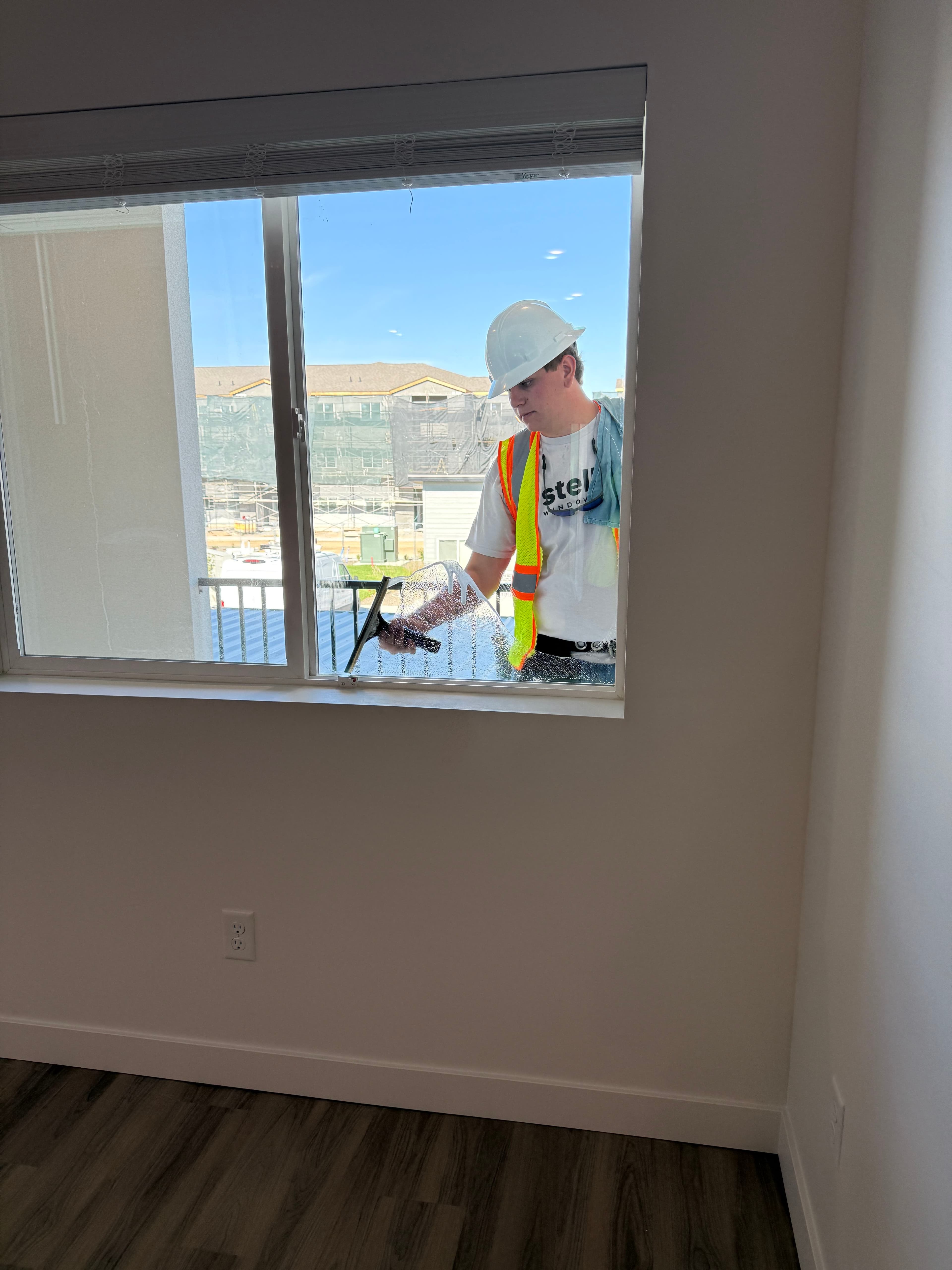 Project New Apartment Build Window Cleaning in Kuna image
