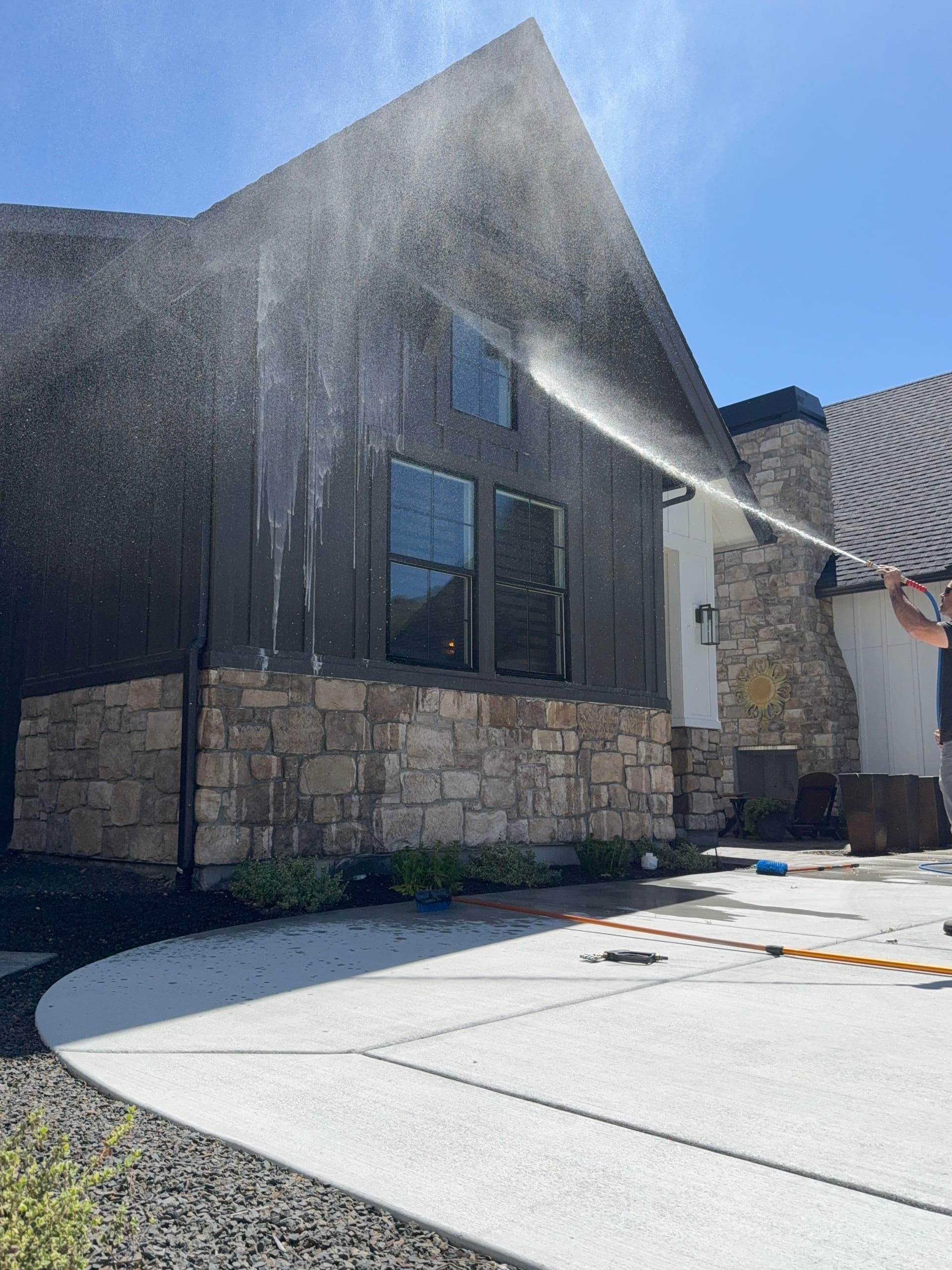 Gallery photos for Full House Wash and Window Cleaning in Cartwright Highlands: Image #1