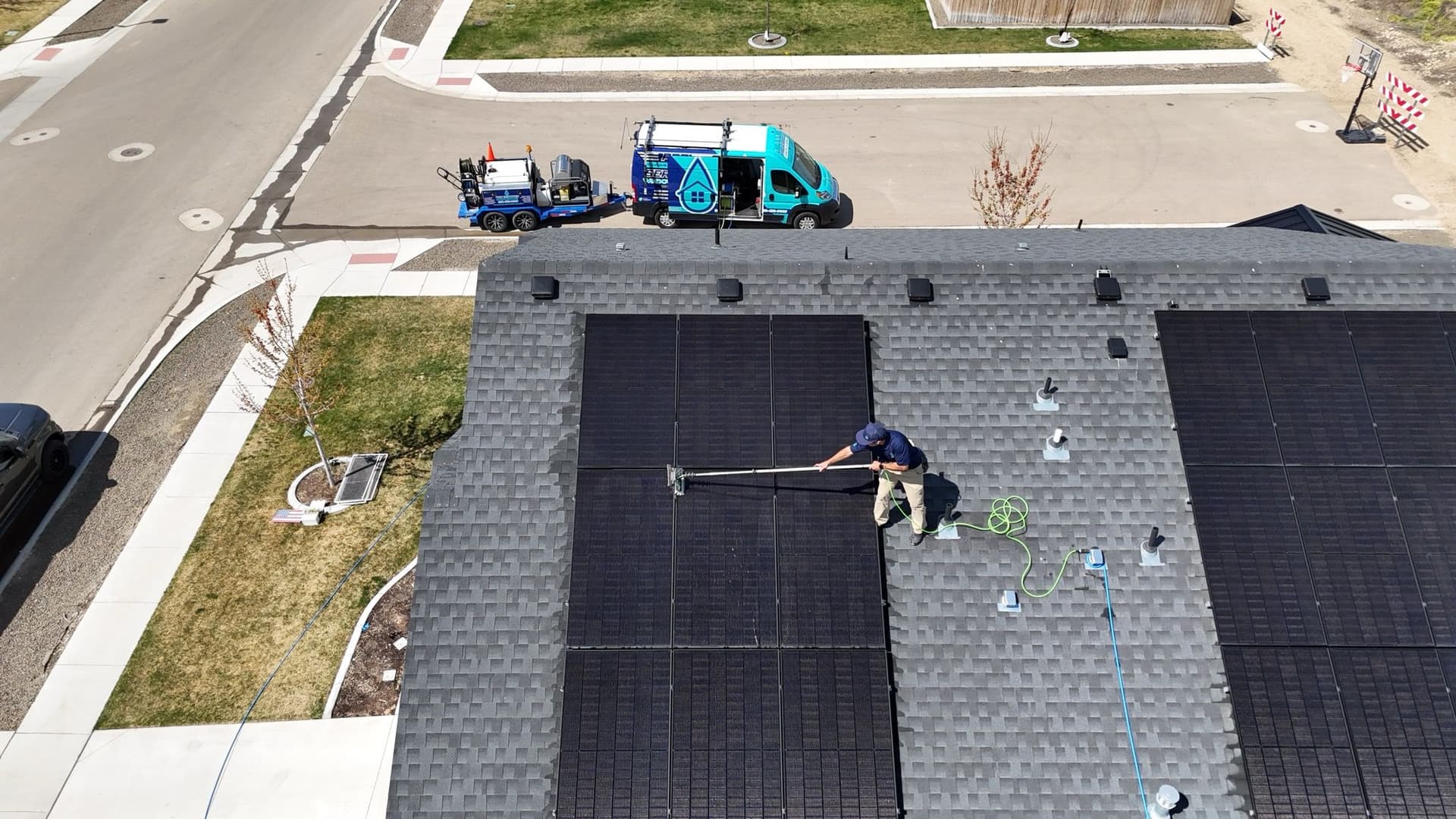 Boosting Solar Efficiency with Expert Cleaning